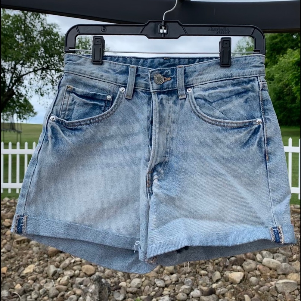 •H&M High Waist Denim Shorts•